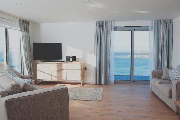 12 1.1 600x400 - 12, Crantock Bay Apartments