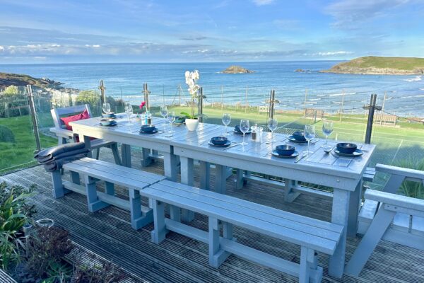 IMG 8218 600x400 - C-Bay Apartment